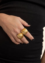 Load image into Gallery viewer, Ribona Handmade Ring Gold